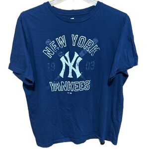 Men’s 2XL New York Yankees Blue T-Shirt with NY Logo Graphic